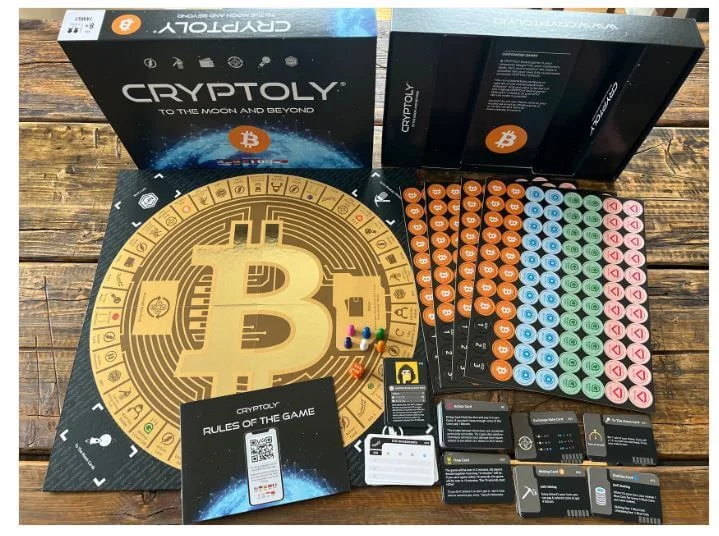 MinerHaolan CRYPTOLY - To The Moon And Beyond/ Bitcoin board game - thumbnail 3